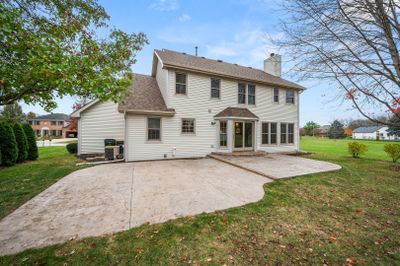 107 Nottingham Drive, House other with 4 bedrooms, 2 bathrooms and 2 parking in Oswego IL | Image 3