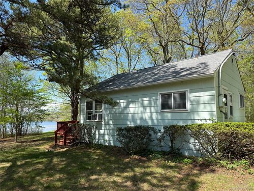 8515 Soundview Ave, Southold, NY, 11971-2739 | Card Image