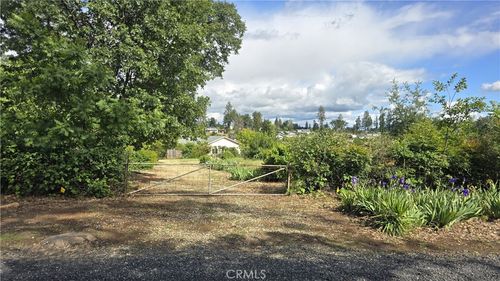 5720 Round Tree Dr, Paradise, CA, 95969-4831 | Card Image