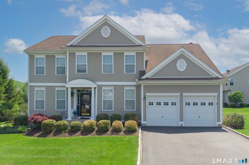 1-1 Independence Cir, Middlebury, CT, 06762-3350 | Card Image