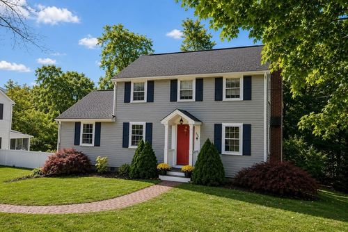 310 Concord Ave, Lexington, MA, 02421-8105 | Card Image