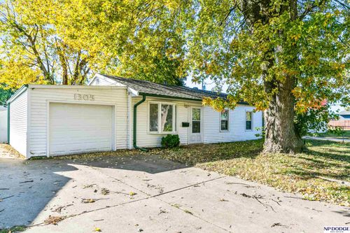 1305 Janbrook Boulevard, Carter Lake, IA, 51510 | Card Image
