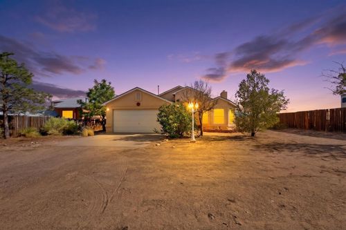 204 10th Ave Sw, Rio Rancho, NM, 87124-5305 | Card Image