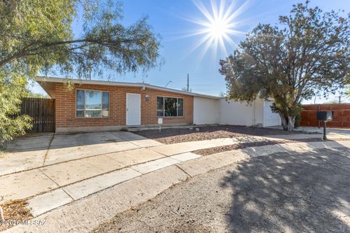 7102 E 33rd Pl, Tucson, AZ, 85710-5721 | Card Image