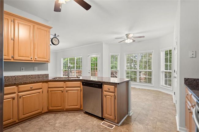 194 Lake Ruby Dr, House other with 6 bedrooms, 4 bathrooms and null parking in Suwanee GA | Image 26