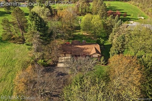 4134 Sleeth Rd, Commerce Township, MI, 48382-1674 | Card Image