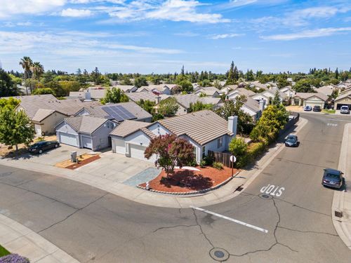 4408 Hedge Avenue, Sacramento, CA, 95826 | Card Image