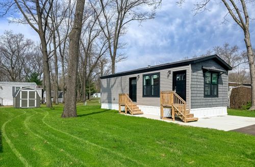 2340 Beech St, Twin Lake, MI, 49457-9259 | Card Image