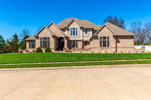 1322 Ryan Dr, Centralia, MO, 65240-1293 | Card Image