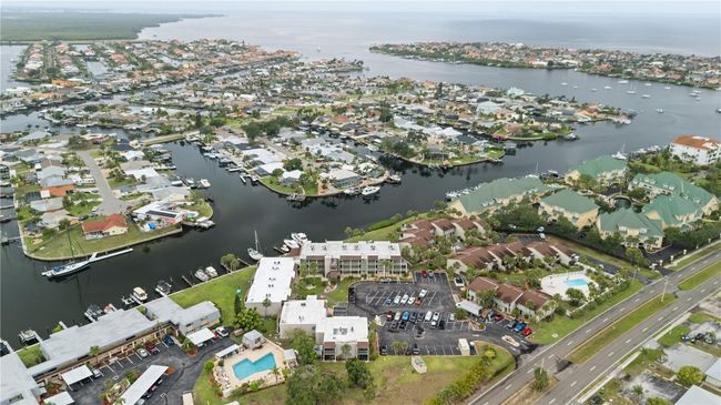 APT-203 - 1028 Apollo Beach Blvd, Condo with 2 bedrooms, 2 bathrooms and null parking in APOLLO BEACH FL | Image 21