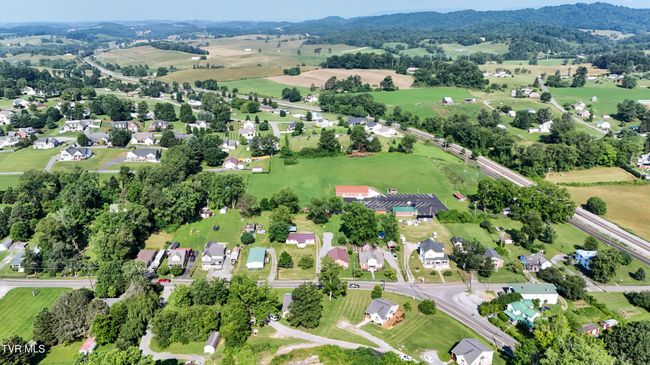 517 W Glade St, House other with 3 bedrooms, 3 bathrooms and null parking in Glade Spring VA | Image 60