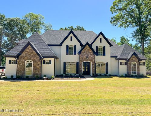 389 Poplar Ln, Holly Springs, MS, 38635-1004 | Card Image
