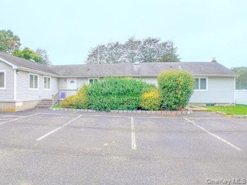501 William Floyd Pkwy, Shirley, NY, 11967-3416 | Card Image