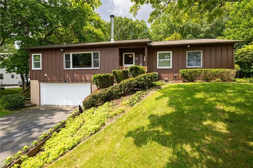 745 Maple Dr, Webster, NY, 14580-4021 | Card Image