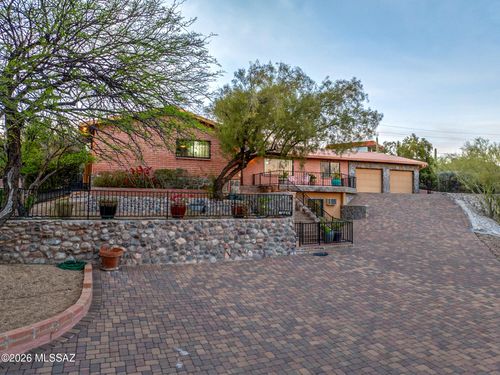 3050 W Calle De Dalias, Tucson, AZ, 85745 | Card Image
