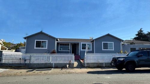 15806 Maubert Ave, Ashland, CA, 94578-2017 | Card Image