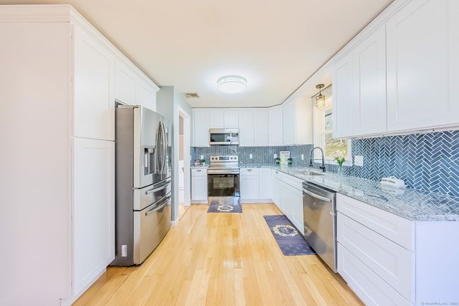 106 Lorraine Ter, House other with 4 bedrooms, 2 bathrooms and null parking in Middletown CT | Image 4