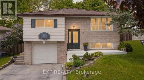 62 Bechtel Dr, Kitchener, ON, N2P1S8 | Card Image