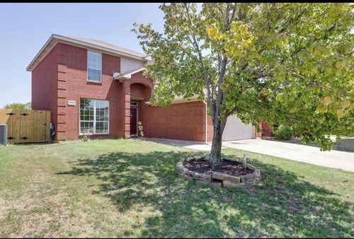 2400 Rushing Springs Dr, Fort Worth, TX, 76118-7759 | Card Image