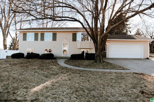 1117 Eastside Dr, Sioux Center, IA, 51250 | Card Image