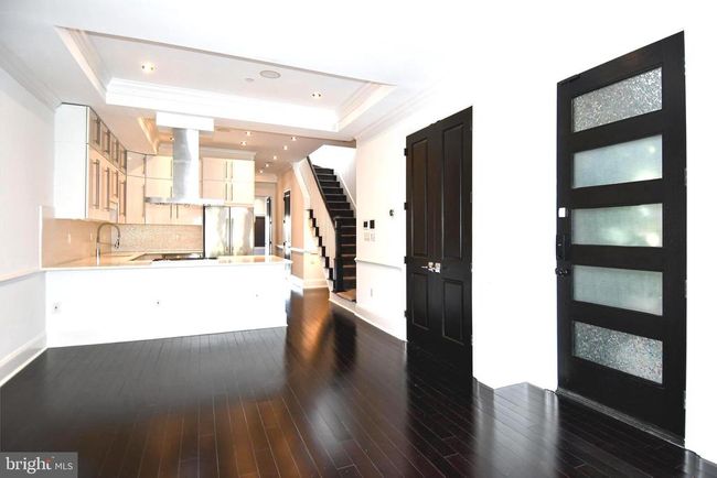 APT-3 - 719 12 Th St Se, Condo with 2 bedrooms, 3 bathrooms and null parking in WASHINGTON DC | Image 7