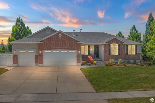 256 E 2300 S, Kaysville, UT, 84037-9665 | Card Image