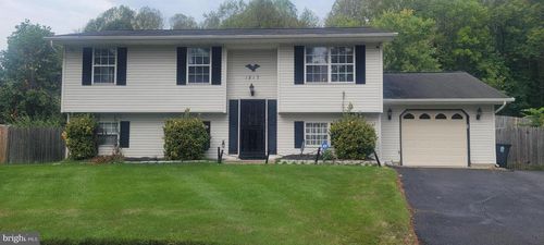 1917 Crack Willow Ct, UPPER MARLBORO, MD, 20774-5600 | Card Image