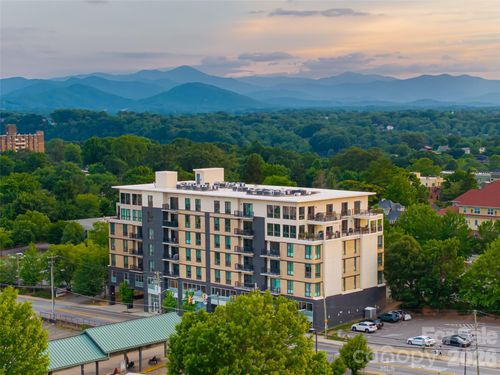 306-45 Asheland Ave, Asheville, NC, 28801-3365 | Card Image