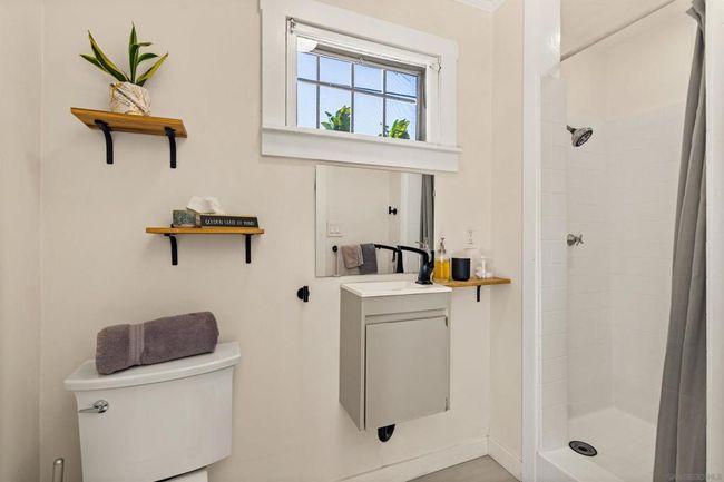 4629 Greene St, House other with 4 bedrooms, 3 bathrooms and 2 parking in San Diego CA | Image 37