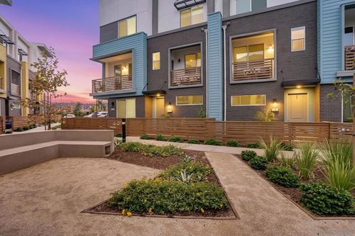 261 Gateway Ct, El Cajon, CA, 92020-4367 | Card Image