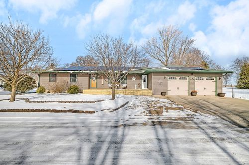 30428 N 379 East Rd, Ancona, IL, 61311-9765 | Card Image