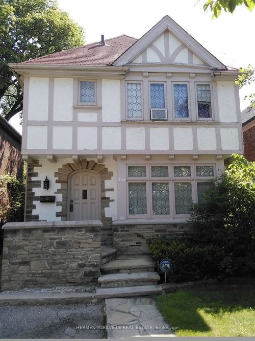 157 Chiltern Hill Rd, York, ON, M6C3C3 | Card Image