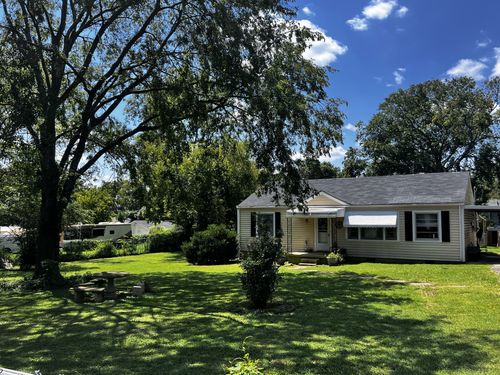 211 Scalf Dr, Madison, TN, 37115-3028 | Card Image