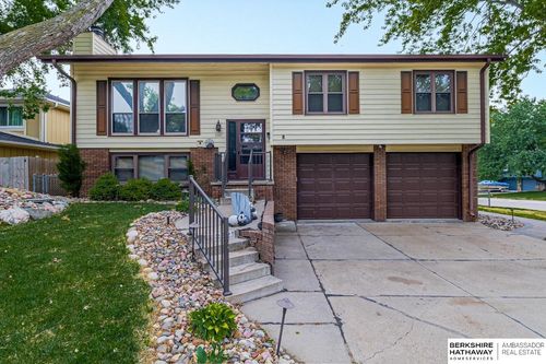2321 Georgetown Pl, Bellevue, NE, 68123-1050 | Card Image