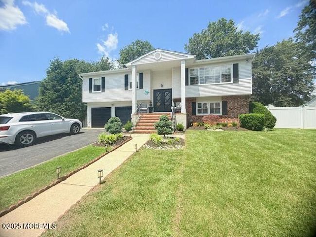 11 Bristlecone Dr, House other with 4 bedrooms, 3 bathrooms and null parking in Howell NJ | Image 25
