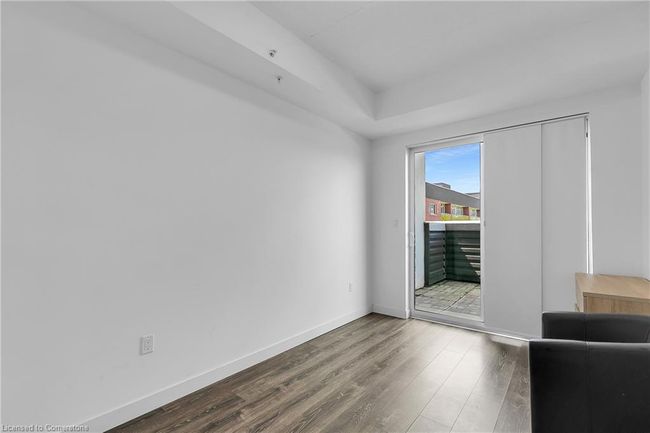 404 - 280 Lester St, House attached with 2 bedrooms, 1 bathrooms and 1 parking in Waterloo ON | Image 12