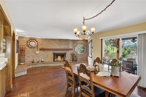 28125 Geneva Ln, Lake Arrowhead, CA, 92352 | Card Image