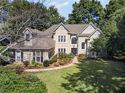 125 Kiveton Park Dr, Roswell, GA, 30075-2956 | Card Image