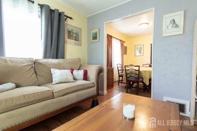 7 Walnut St, House other with 5 bedrooms, 2 bathrooms and null parking in Edison NJ | Image 7