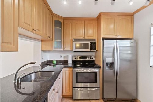 apt-103-9470 Poinciana Pl, Davie, FL, 33324-4829 | Card Image