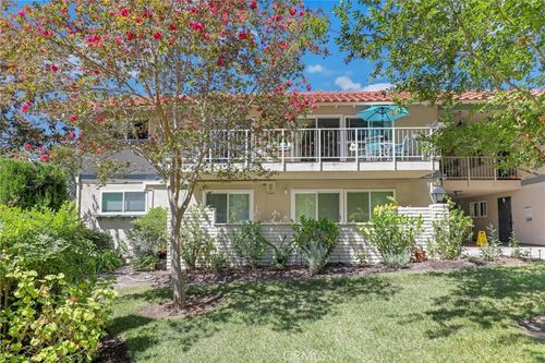 q-892 Ronda Sevilla, Laguna Woods, CA, 92637-4747 | Card Image