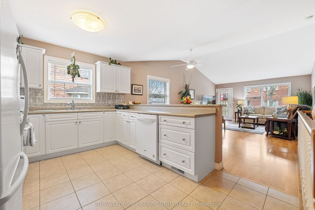 19 Portal Dr, House attached with 3 bedrooms, 3 bathrooms and 1 parking in Port Colborne ON | Image 7
