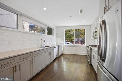 7-1022 S 2nd St, PHILADELPHIA, PA, 19147-4205 | Card Image