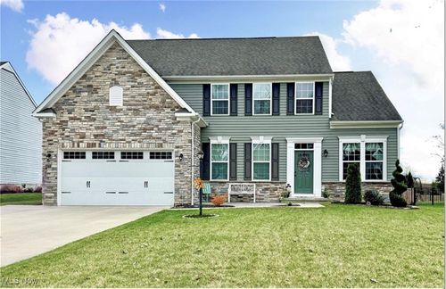 3816 Crimson Harvest Ln, Medina, OH, 44256-8066 | Card Image