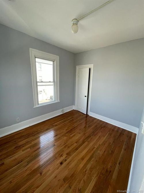 2-358 Grand St, Bridgeport, CT, 06604-3211 | Card Image