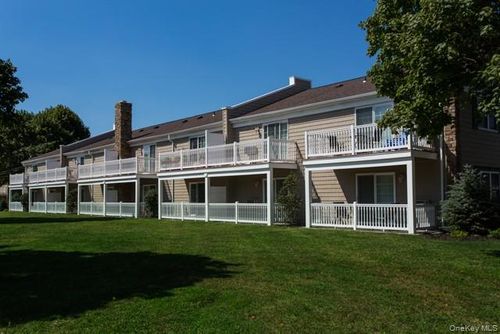 4a1-184 Hallock Rd, Lake Grove, NY, 11755-1400 | Card Image