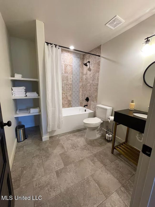 Bath 1 | Image 23