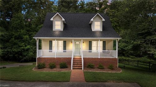 120 Wyman Ct, Winston Salem, NC, 27106-3867 | Card Image