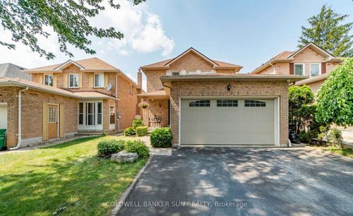 3 Cheviot Cres, Brampton, ON, L6Z4G2 | Card Image