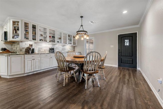 Dinning area | Image 8